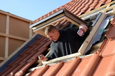 Pose de fenêtres de toit Velux à Biaches